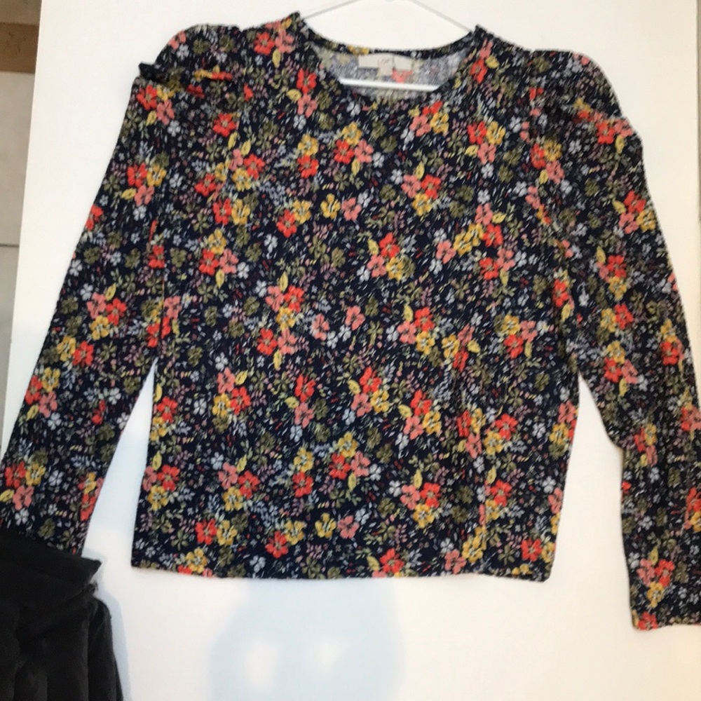 Loft stretchy blue floral top